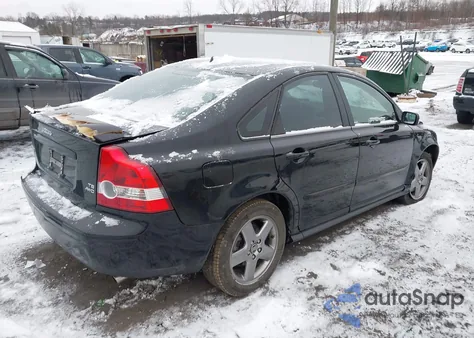 2005 Volvo S40 T5 Awd из США, поврежденный, VIN YV1MH682152117241